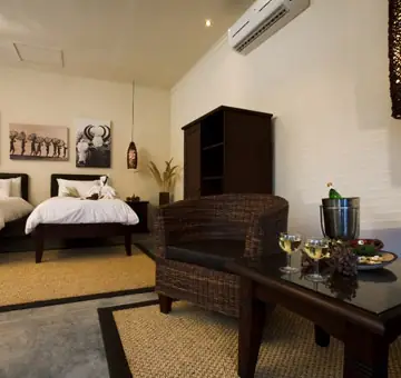 Namutoni Camp - Bush Chalets